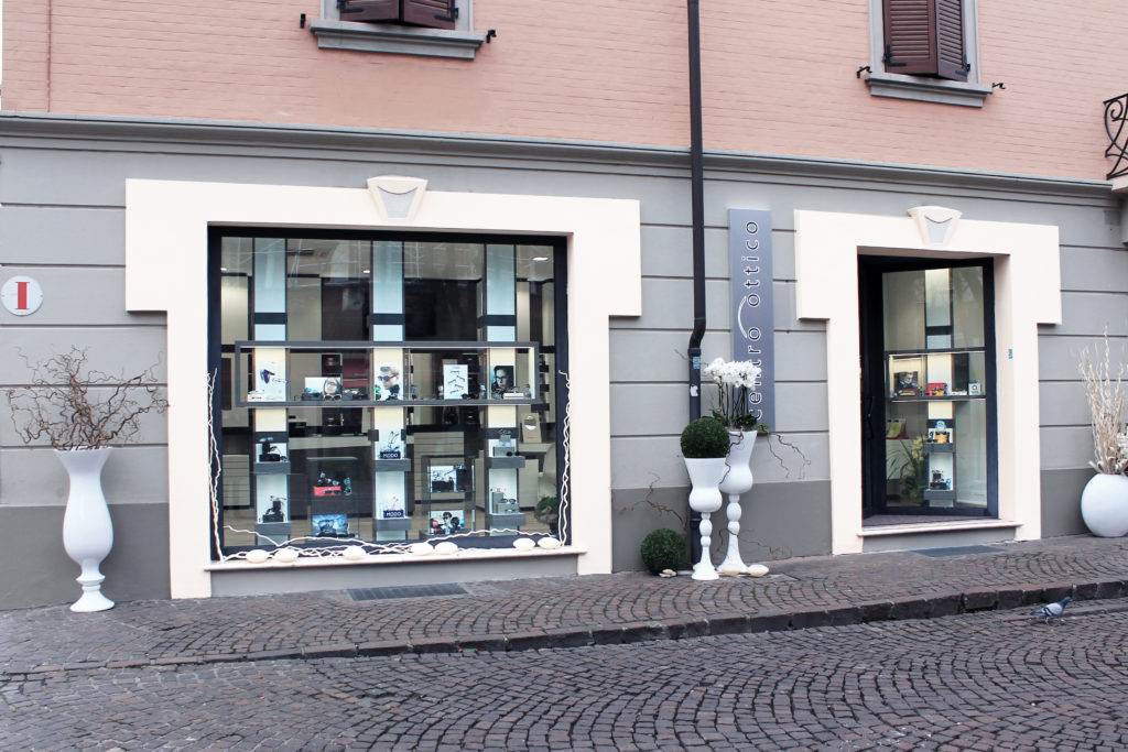 arredamento per centri ottici - furnishing for optical centers