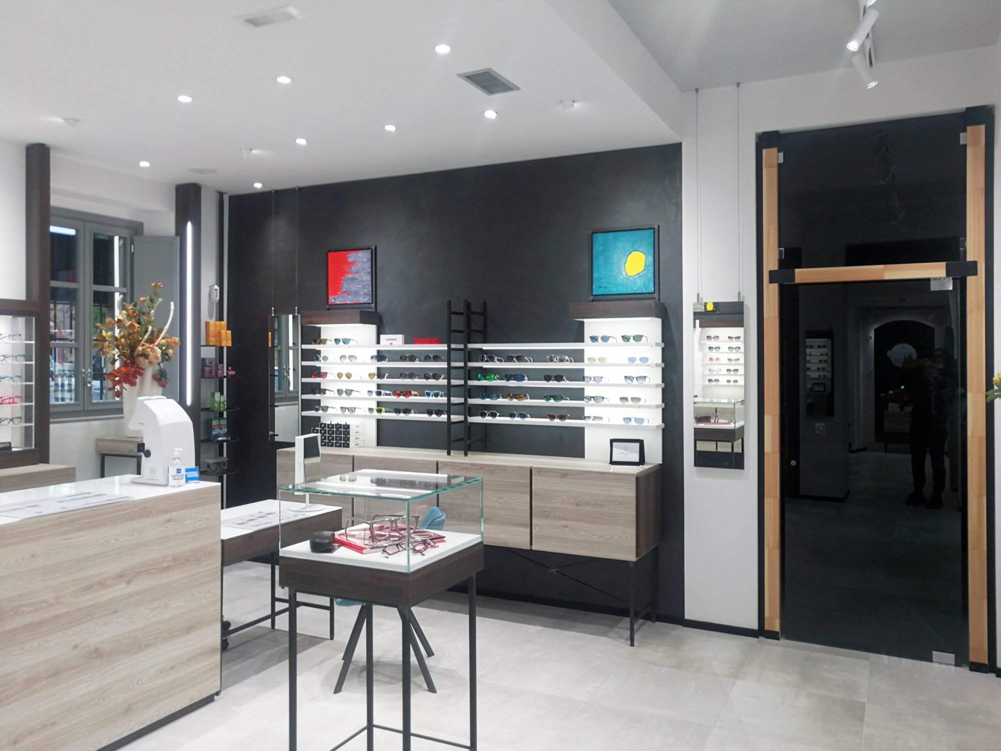 Arredamento per negozi di ottica