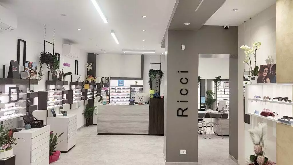 Arredamento Ottica Ricci